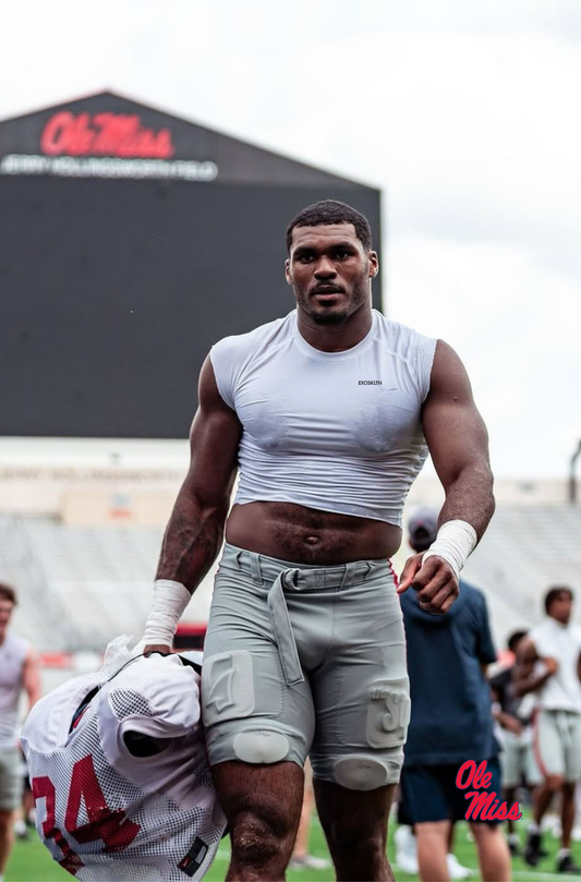 PRO SLEEVELESS TANK TOP WHITE