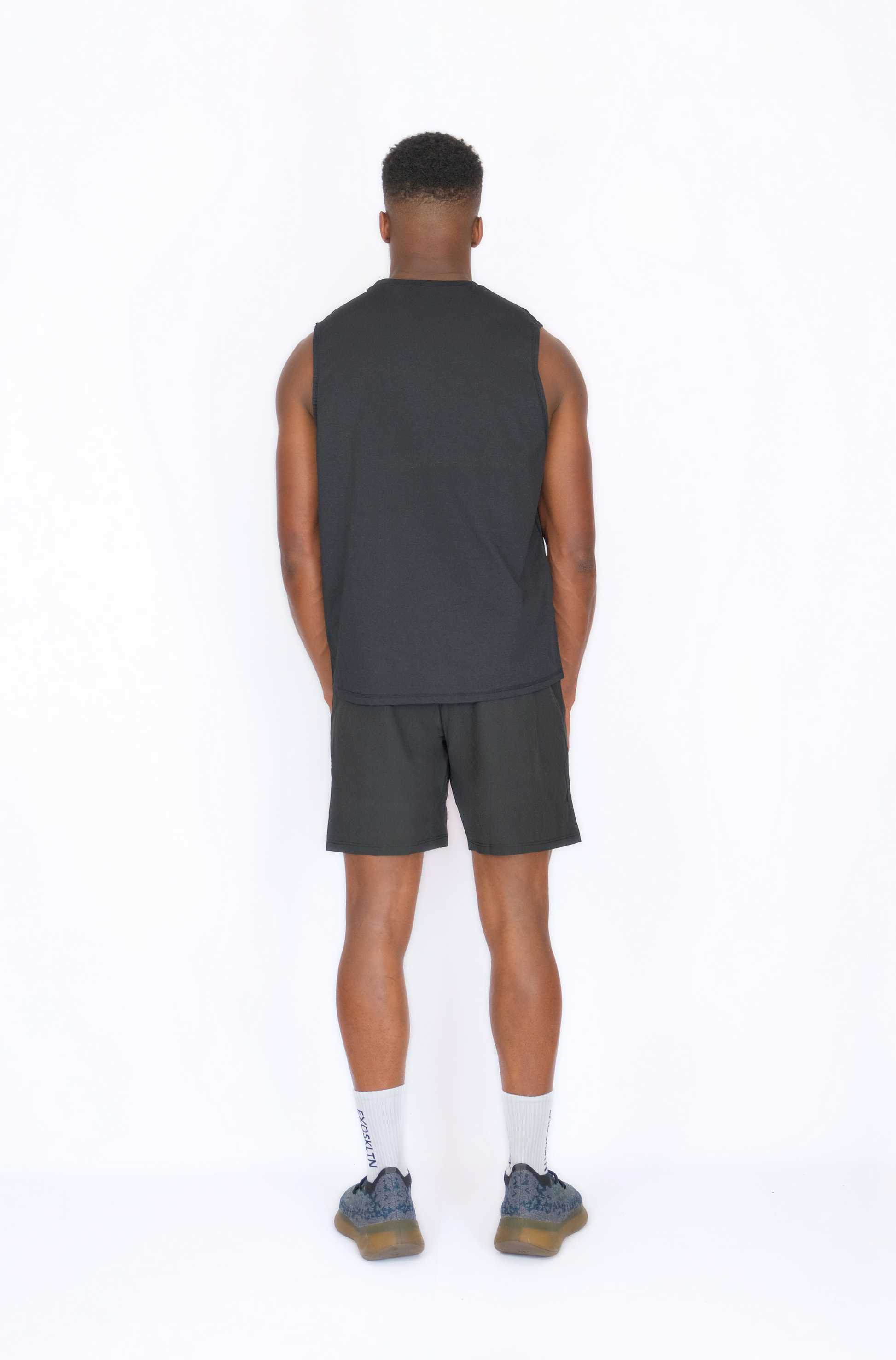 SLEEVELESS MUSCLE TOP BLACK