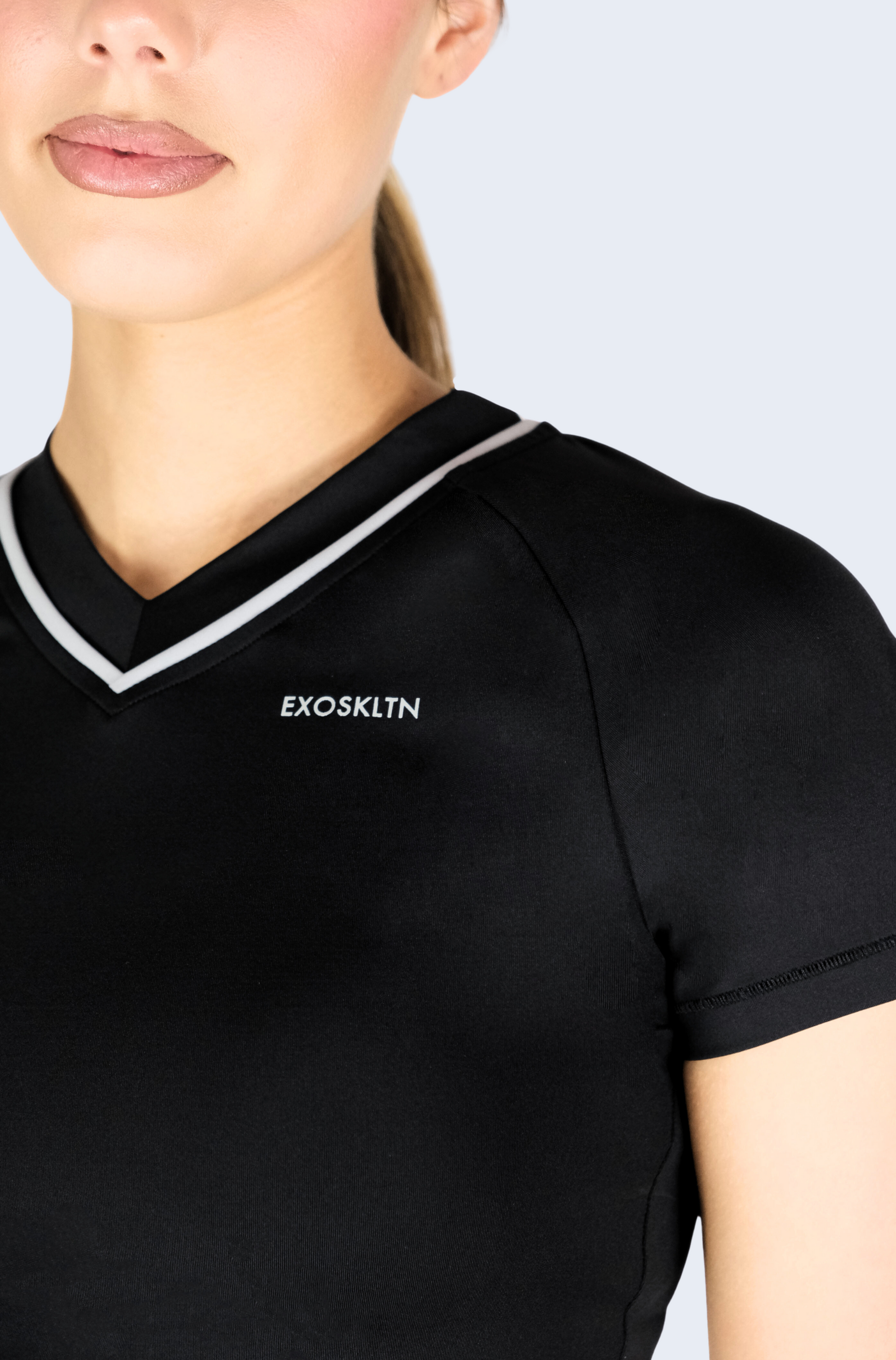 THE V-NECK BY EXOSKLTN