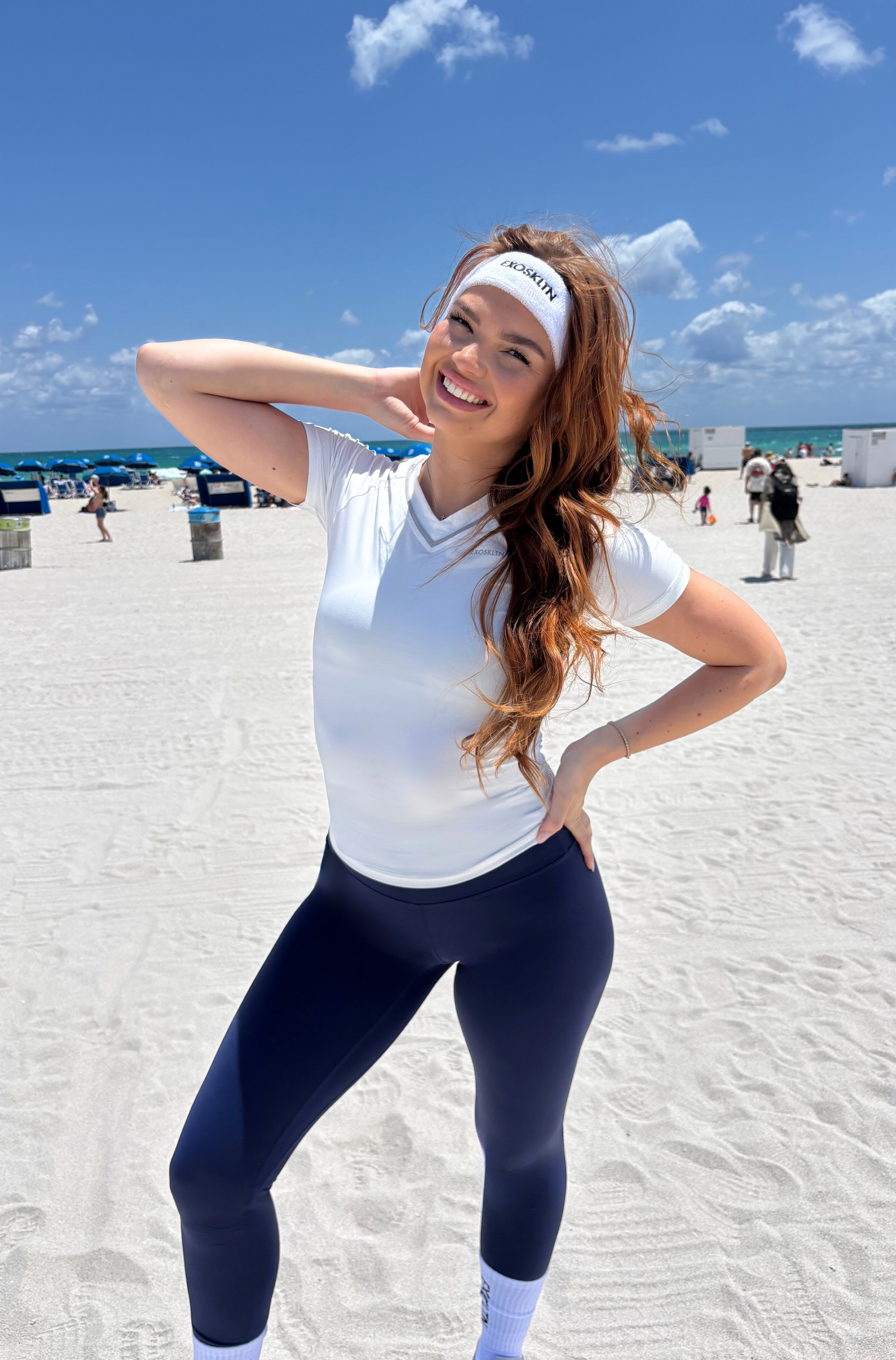EXOSKLTN V-NECK TOP WHITE