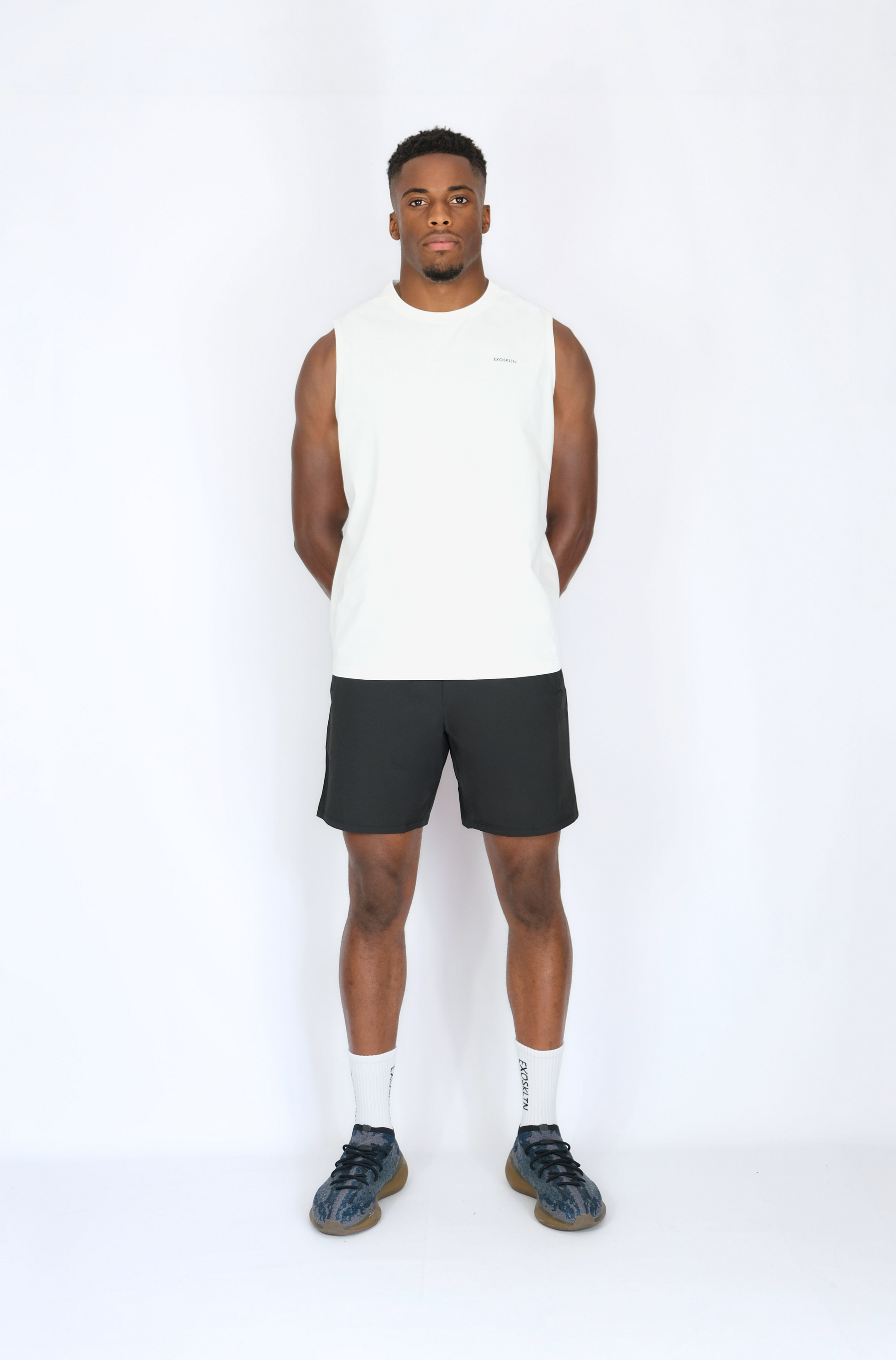 SLEEVELESS MUSCLE TOP WHITE