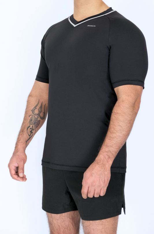 EXOSKLTN V-NECK TOP BLACK